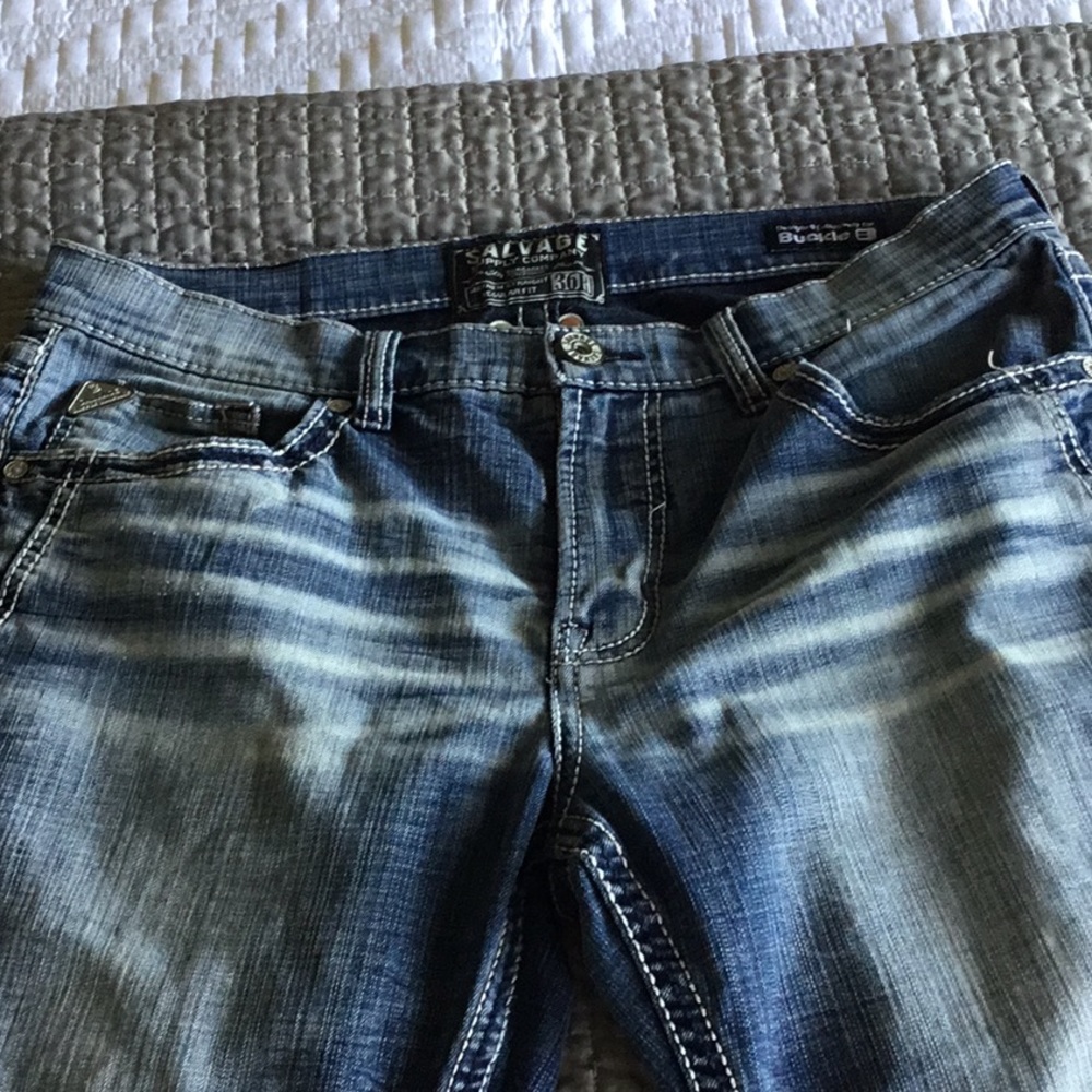 Buckle Jeans